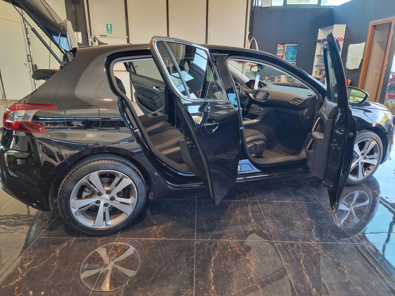 Peugeot 308 BlueHDi 130 S&S GT Line, 122 mila chilometri