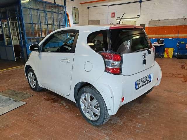 Toyota iQ 1.0 68cv CVT Cambio Automatico