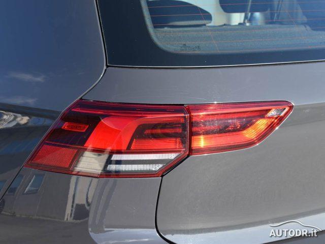 VOLKSWAGEN Golf 1.5 TGI 130cv DSG Life VIRTUAL CARPLAY ACC KM CERT