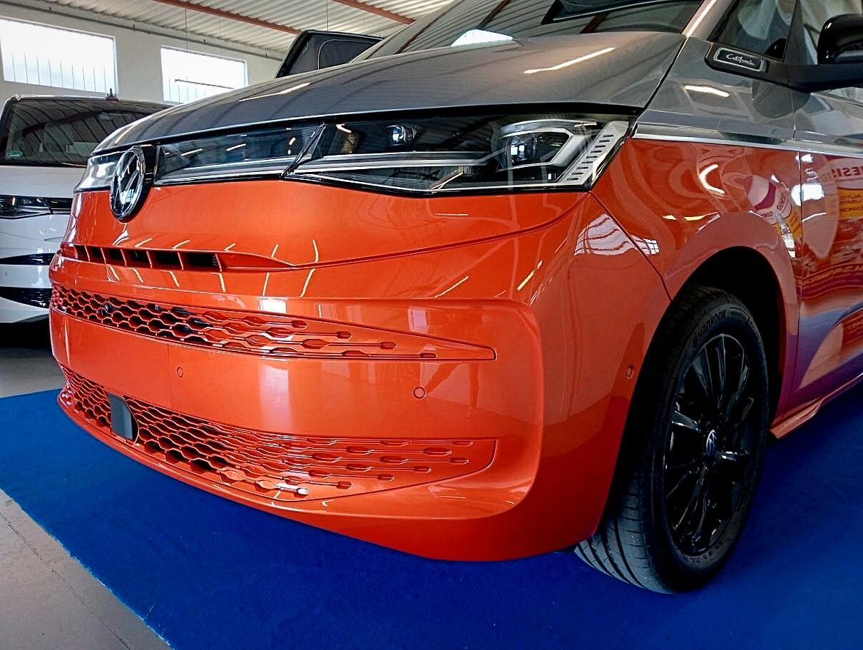 Volkswagen T7 California TRICOLOR TOUR TDI DSG LED 360 *OK 104 E AUTOCARRO*