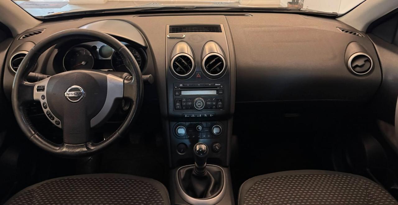 NISSAN QASHQAI 2.0 TEKNA 150CV UNICOPROPRIETARIO GANCIO TRAINO