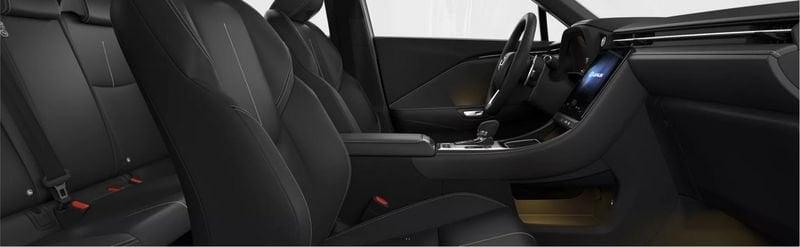 Lexus LBX Hybrid Relax
