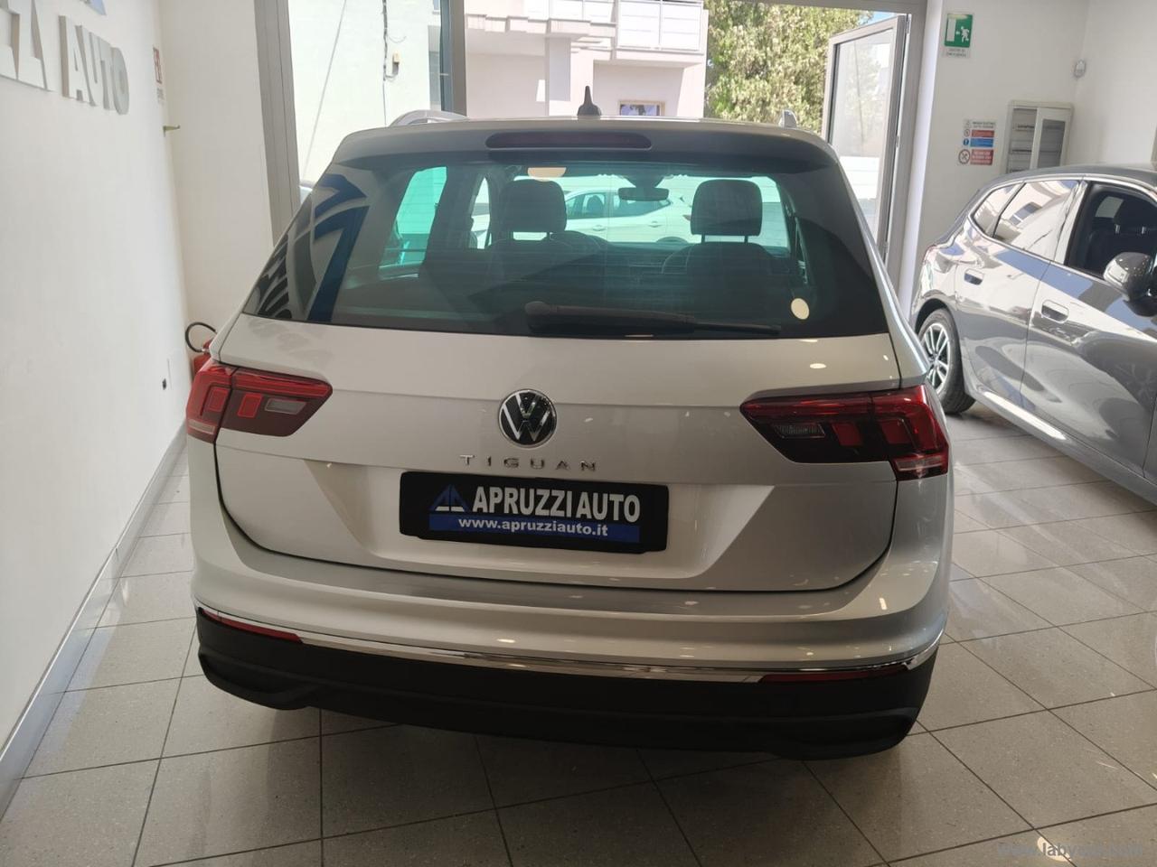 VOLKSWAGEN Tiguan 2.0 TDI 150CV SCR DSG Life