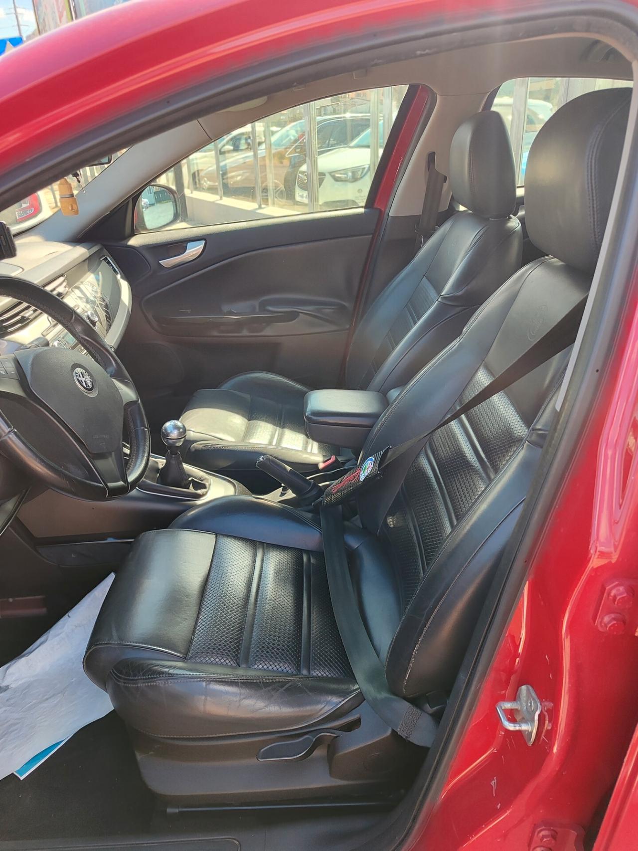 Alfa Romeo Giulietta 1.6 JTDm-2 105 CV Distinctive