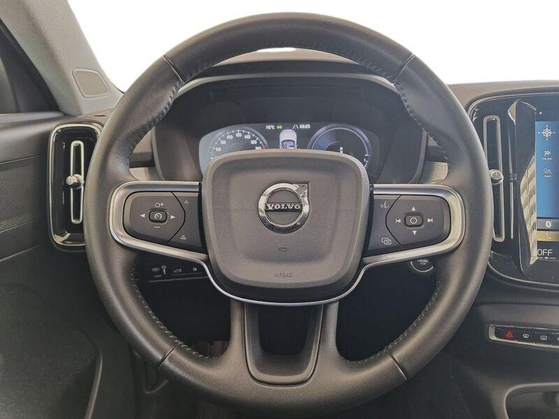 Volvo XC40 Recharge T4 129+82 CV Plug-in Hybrid Automatica Recharge Inscription Expression