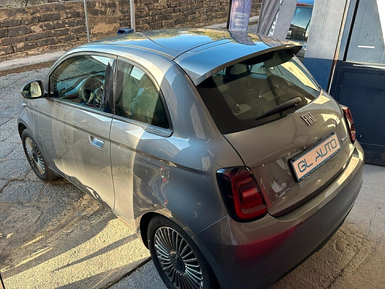 Fiat 500 3più 1 42 kWh icon