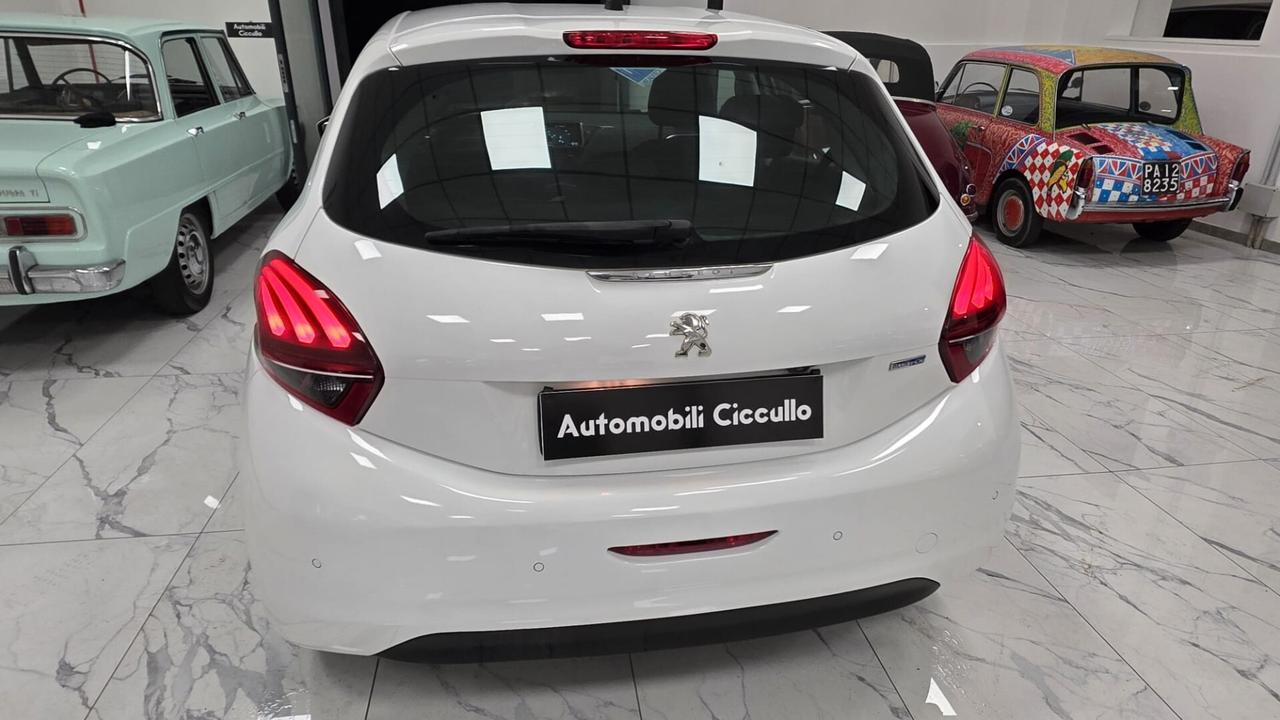 Peugeot 208 BlueHDi 75 5 porte Allure