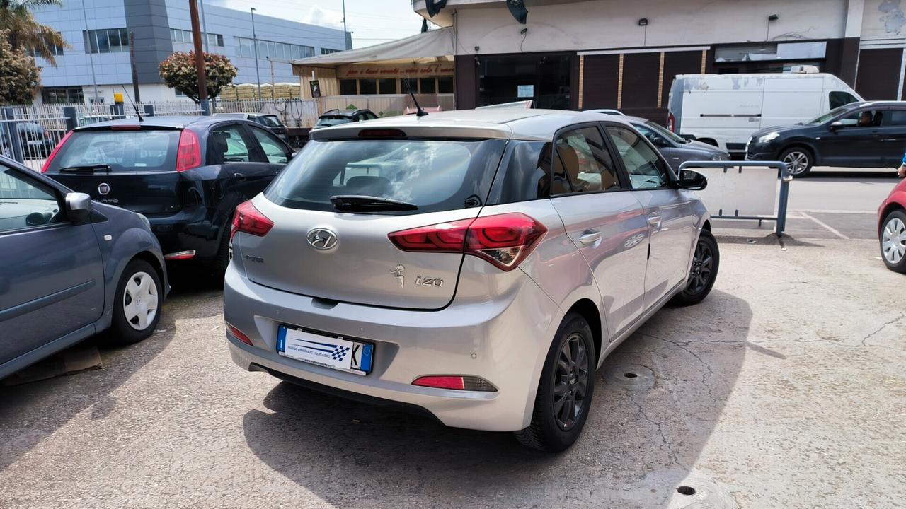Hyundai i20 1.2 5 porte GPL