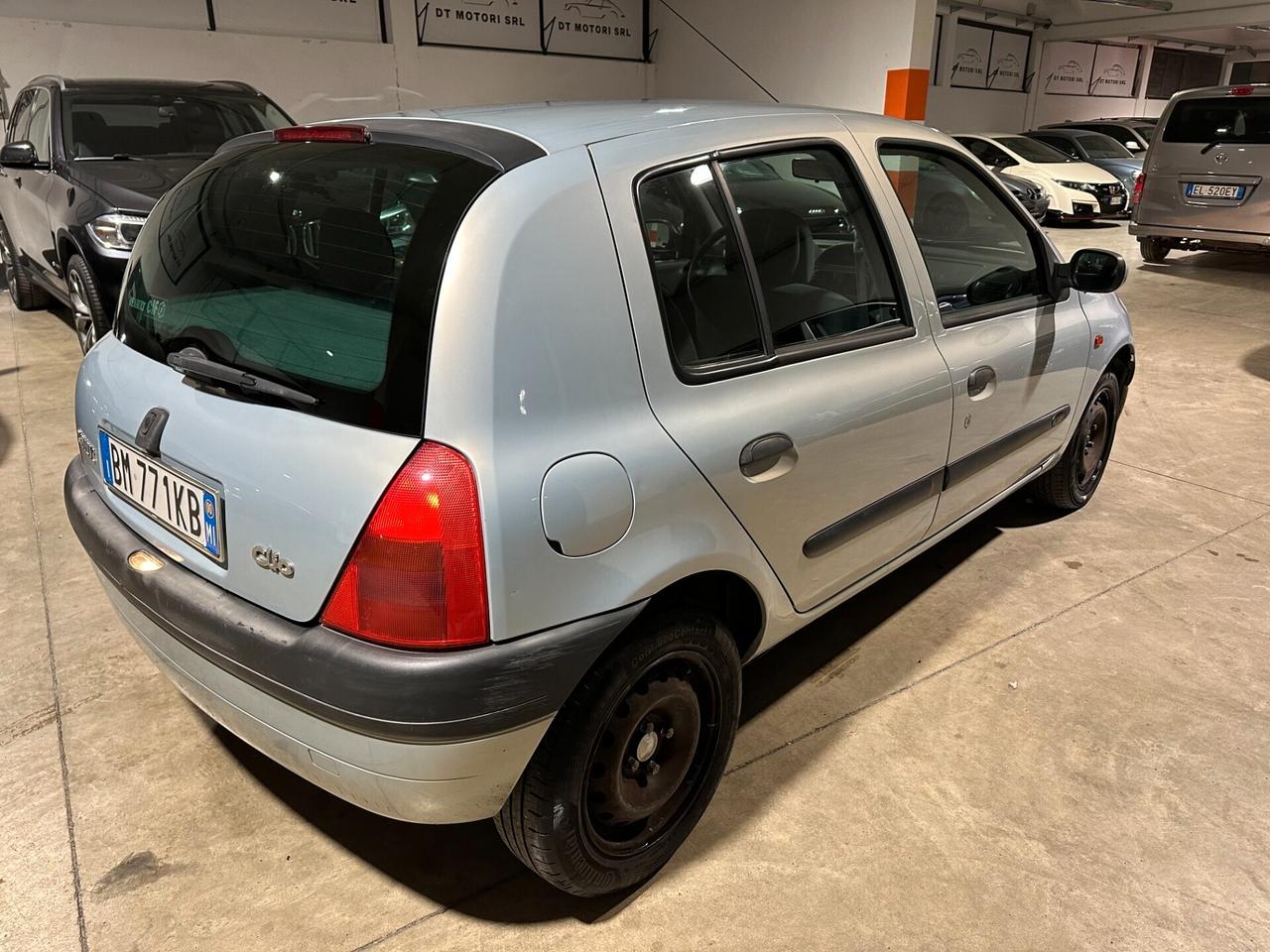 Renault Clio 1.2 BENZINA - DISTRIBUZIONE FATTA A 200.000KM