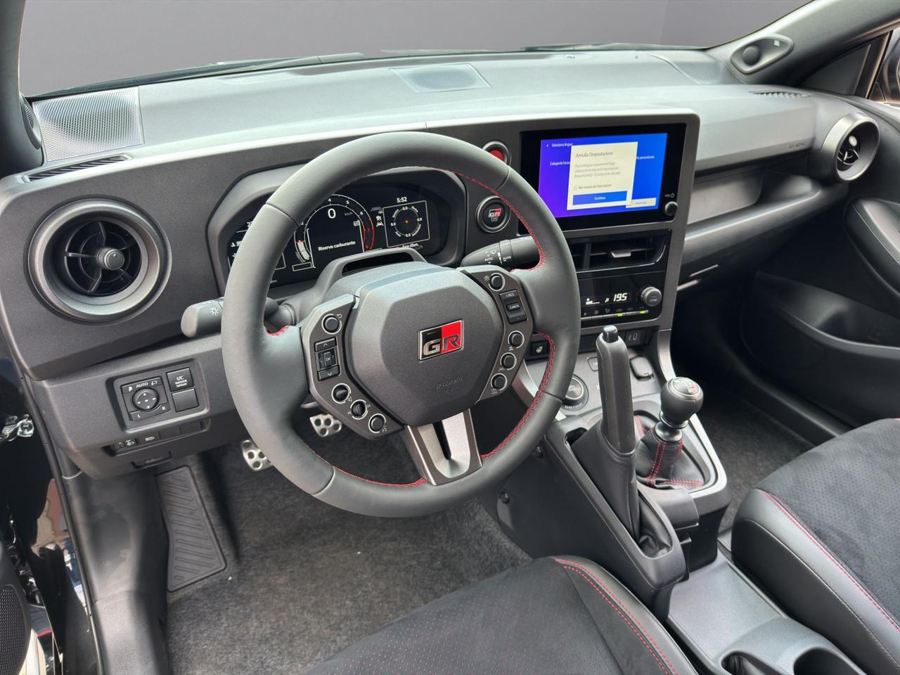 Toyota GR Yaris 1.6 Aero Performance imt-6