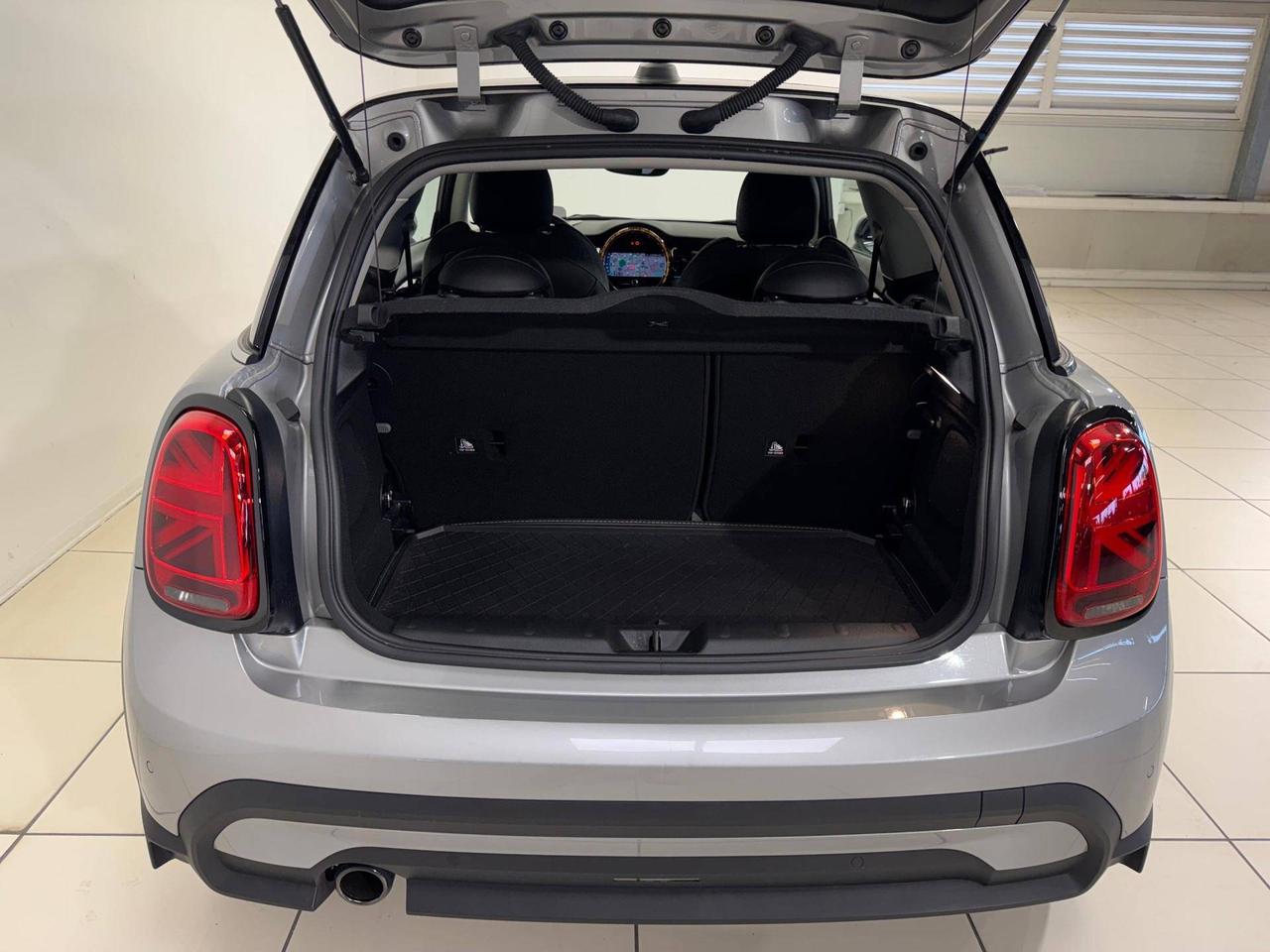 MINI Mini Cooper Essential 3 Porte