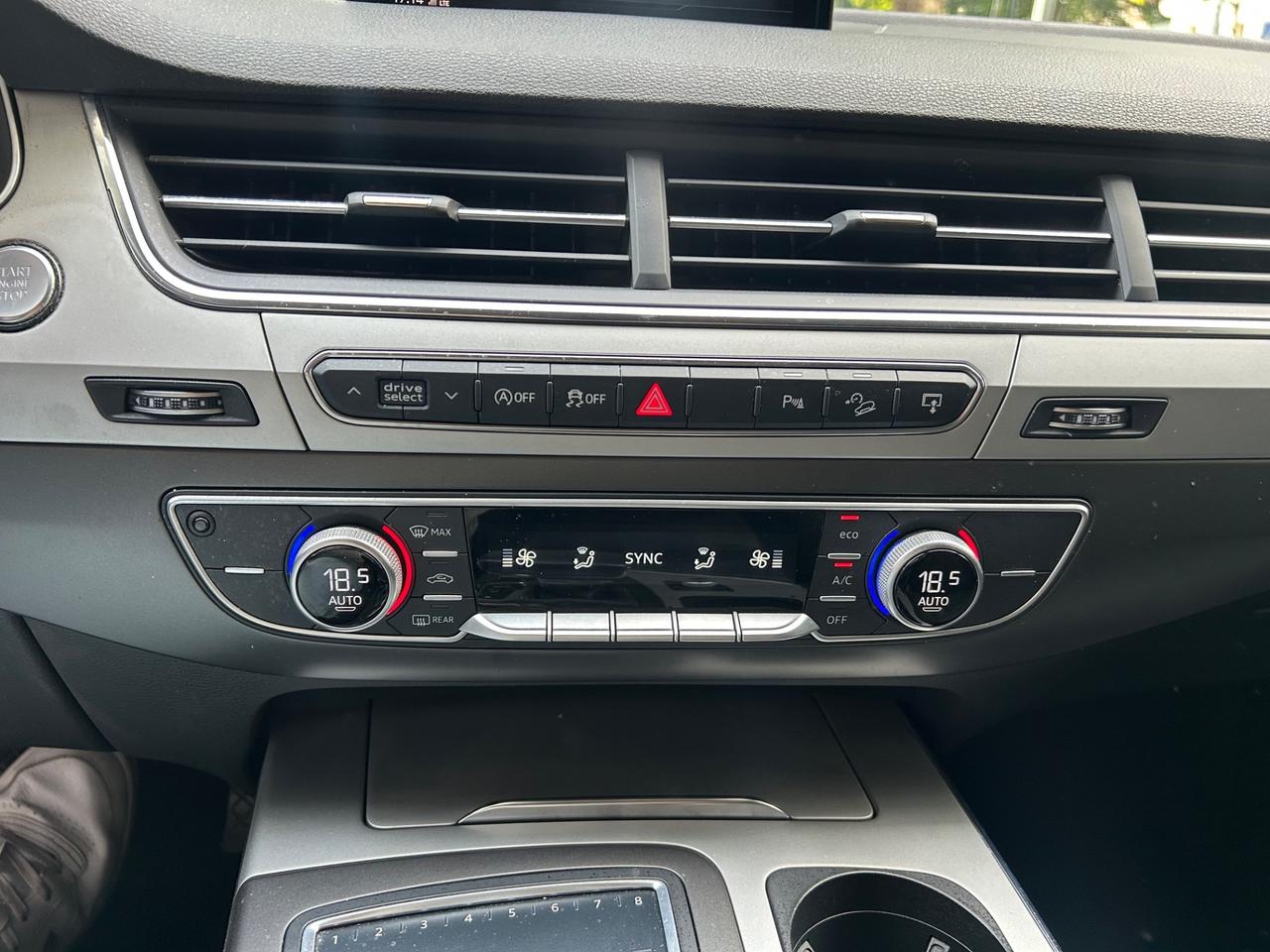 Audi Q7 3.0 TDI 218 CV Ultra QUATTRO tiptronic Business Plus E6B!!!