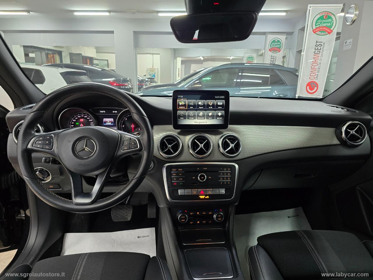 MERCEDES-BENZ GLA 200 d Automatic Sport