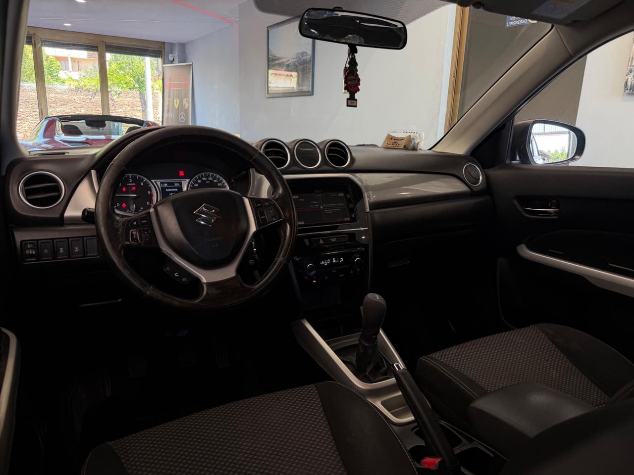 SUZUKI Vitara (2015) (2015) Vitara 1.6 DDiS V-Top (88 kw)