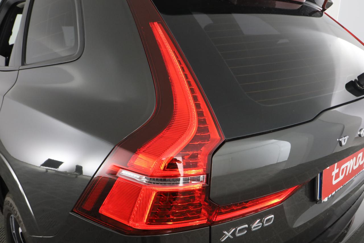 VOLVO XC60 (2017--->) XC60 D4-B4 AWD Geartronic Business