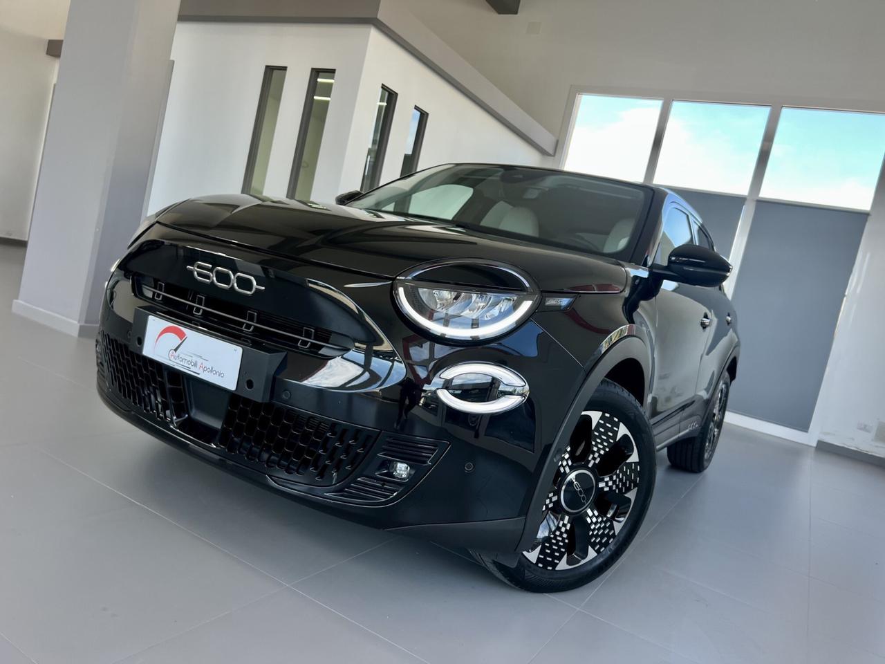 FIAT 600 HYBRID MHEV LA PRIMA - 2024