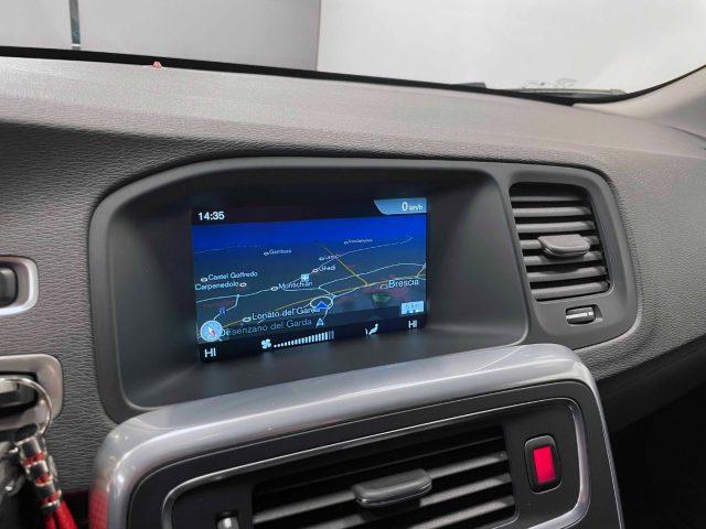 VOLVO V60 2.0 D2 MOMENTUM