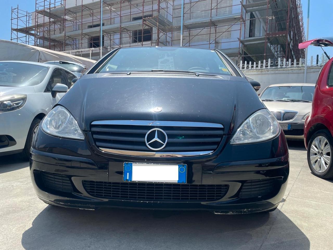 MERCEDES A150 1,5 BENZ.