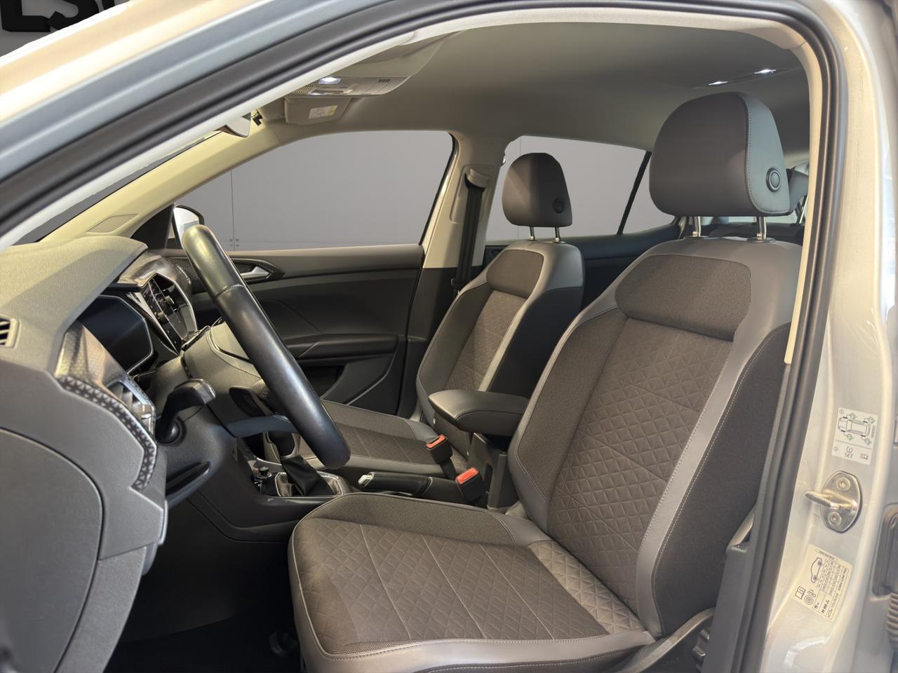 Volkswagen T-Cross 1.0 tsi Advanced 110cv dsg