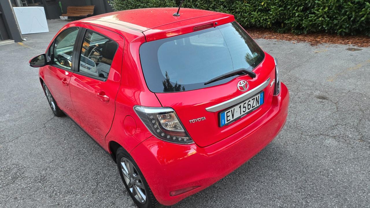 Toyota Yaris 1.0 5 porte Lounge