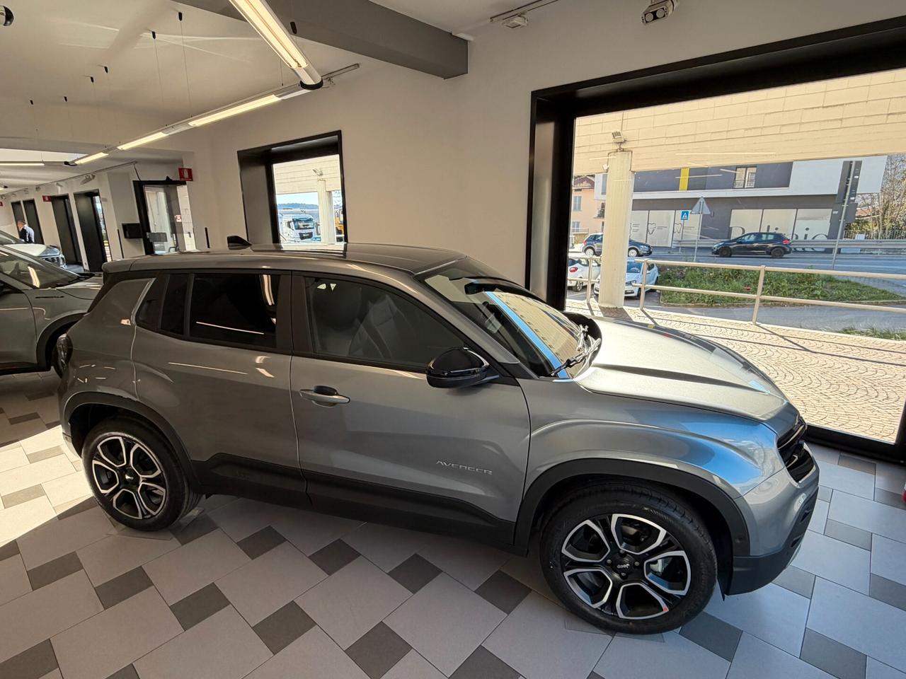 Jeep Avenger 1.2 Turbo 100 CV Summit