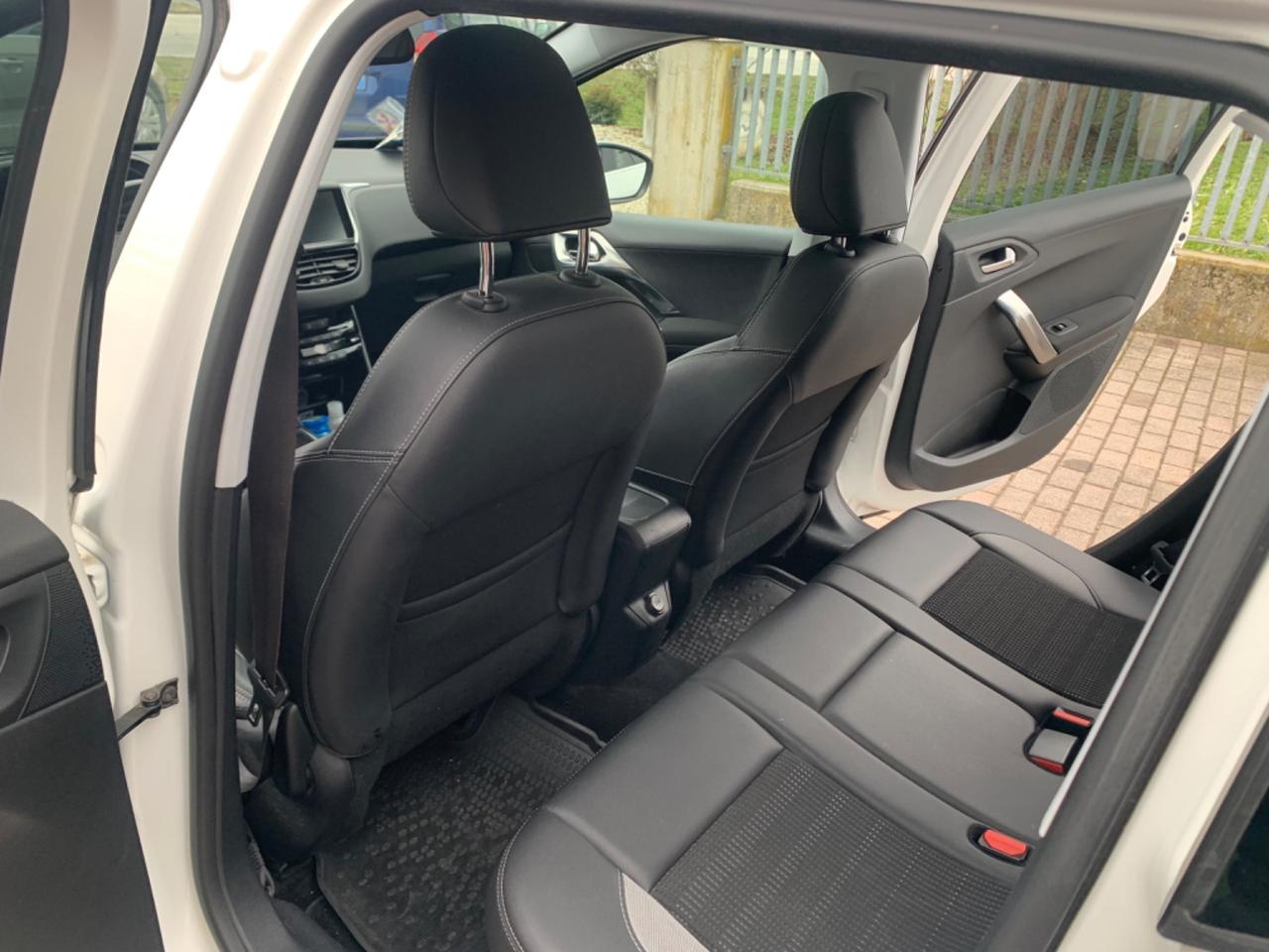 Peugeot 2008 1.6 e-HDi 92 CV Stop&Start Allure