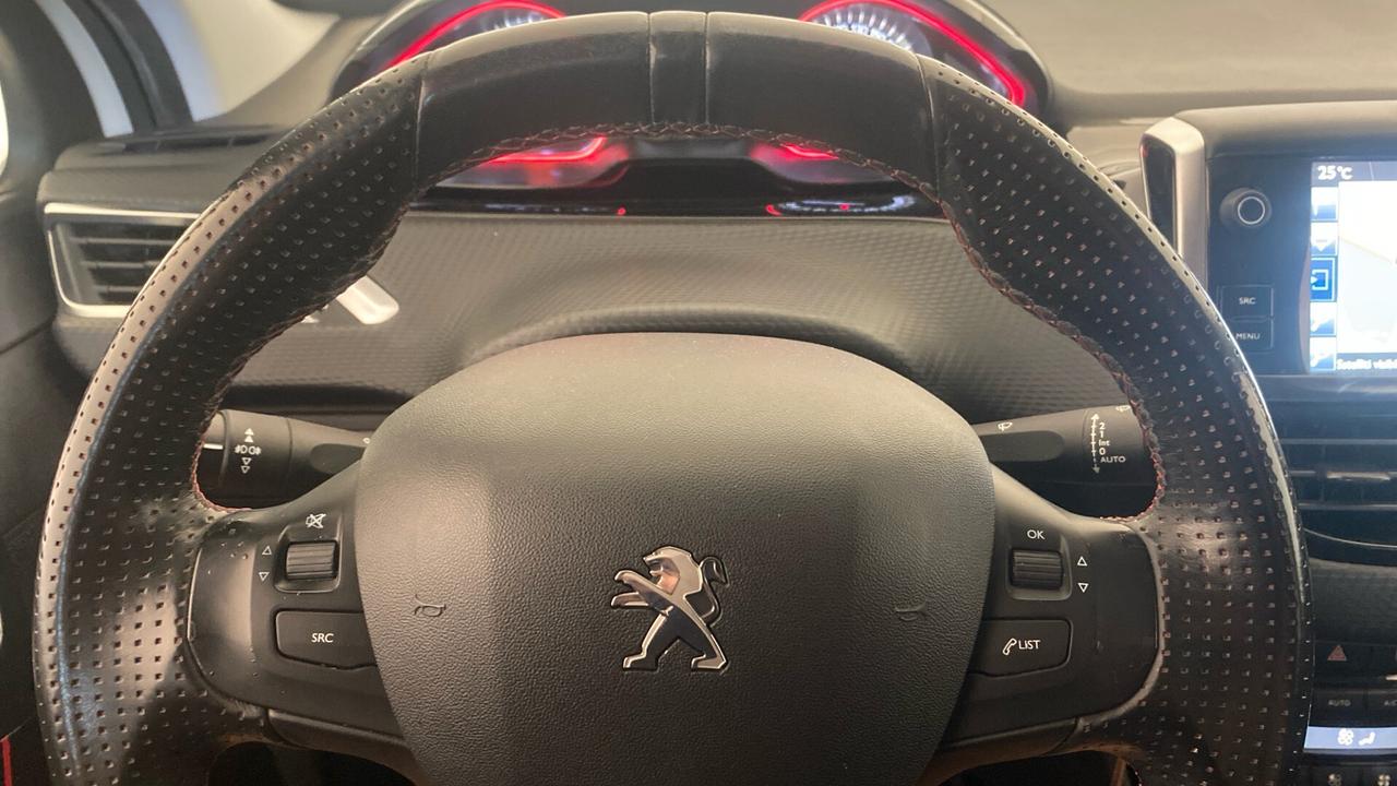 Peugeot 2008 1.6 BlueHDi GT Line FULL