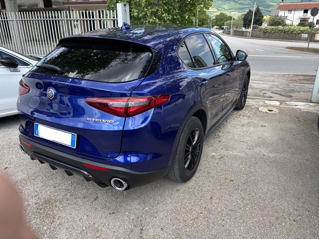 Alfa Romeo Stelvio 2.2 Turbodiesel 190 CV AT8 RWD Business