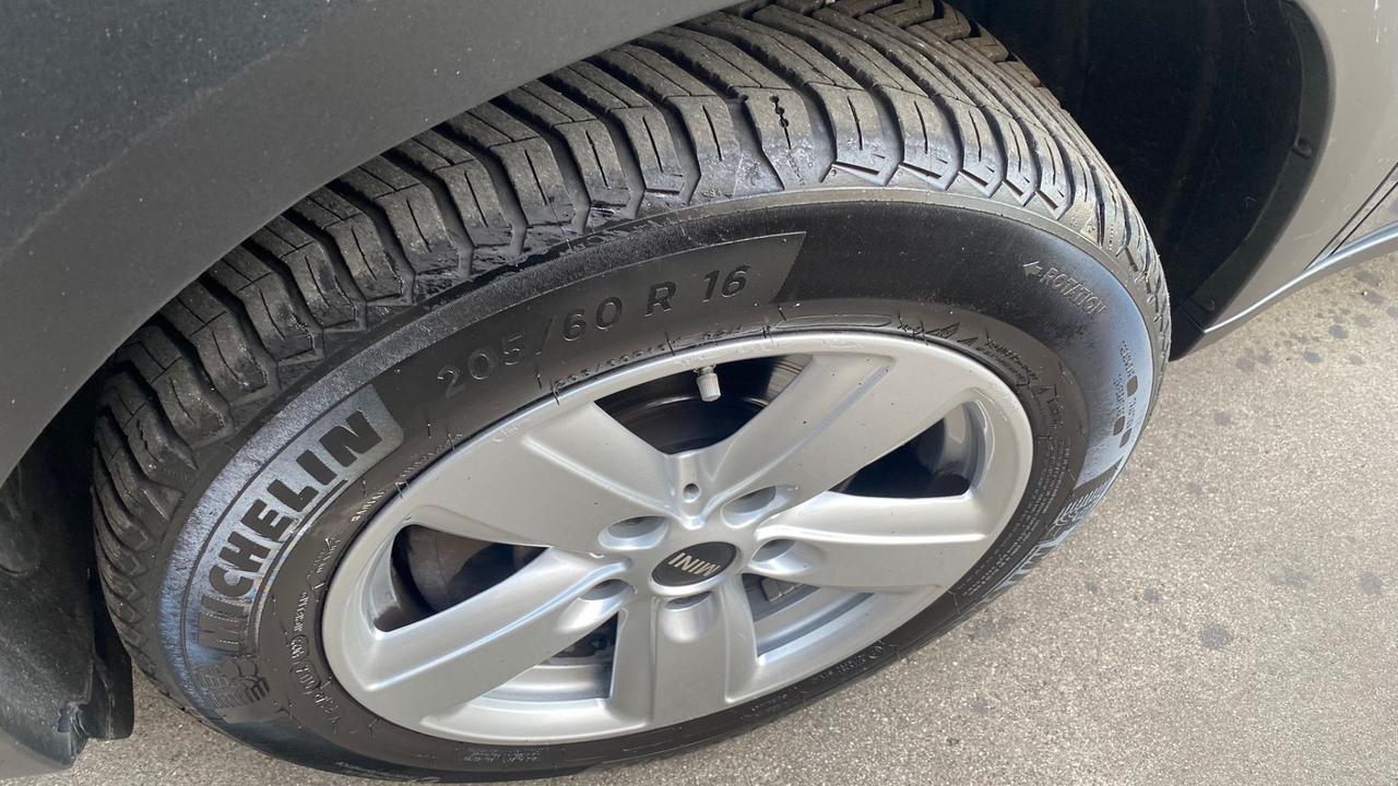 Mini Cooper Countryman 1.6 One