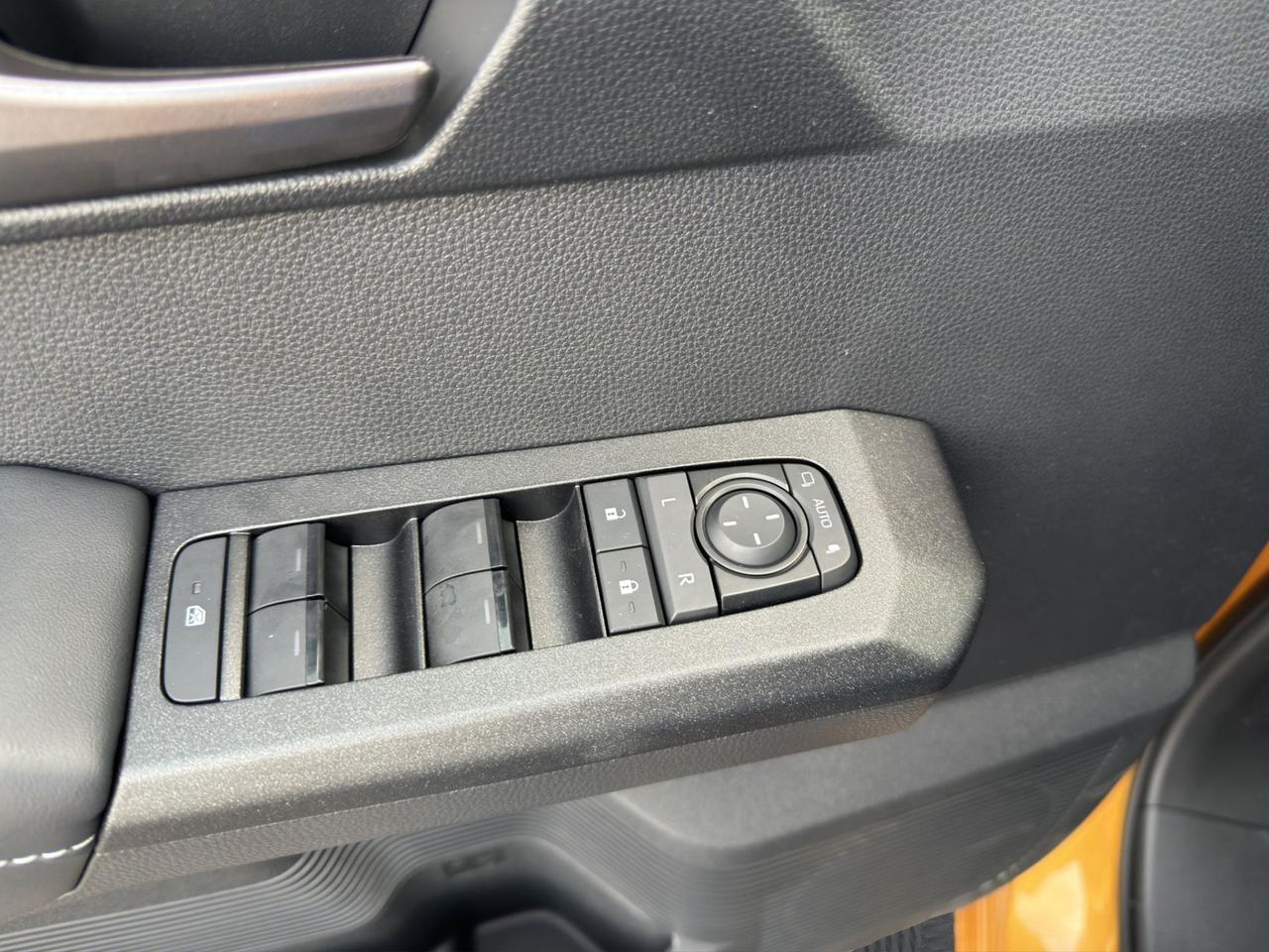Toyota Hilux 2.8 d-4d 48V double cab Invincible