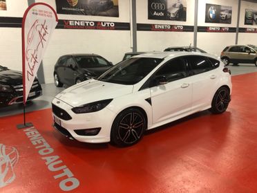 Ford Focus ST-LINE