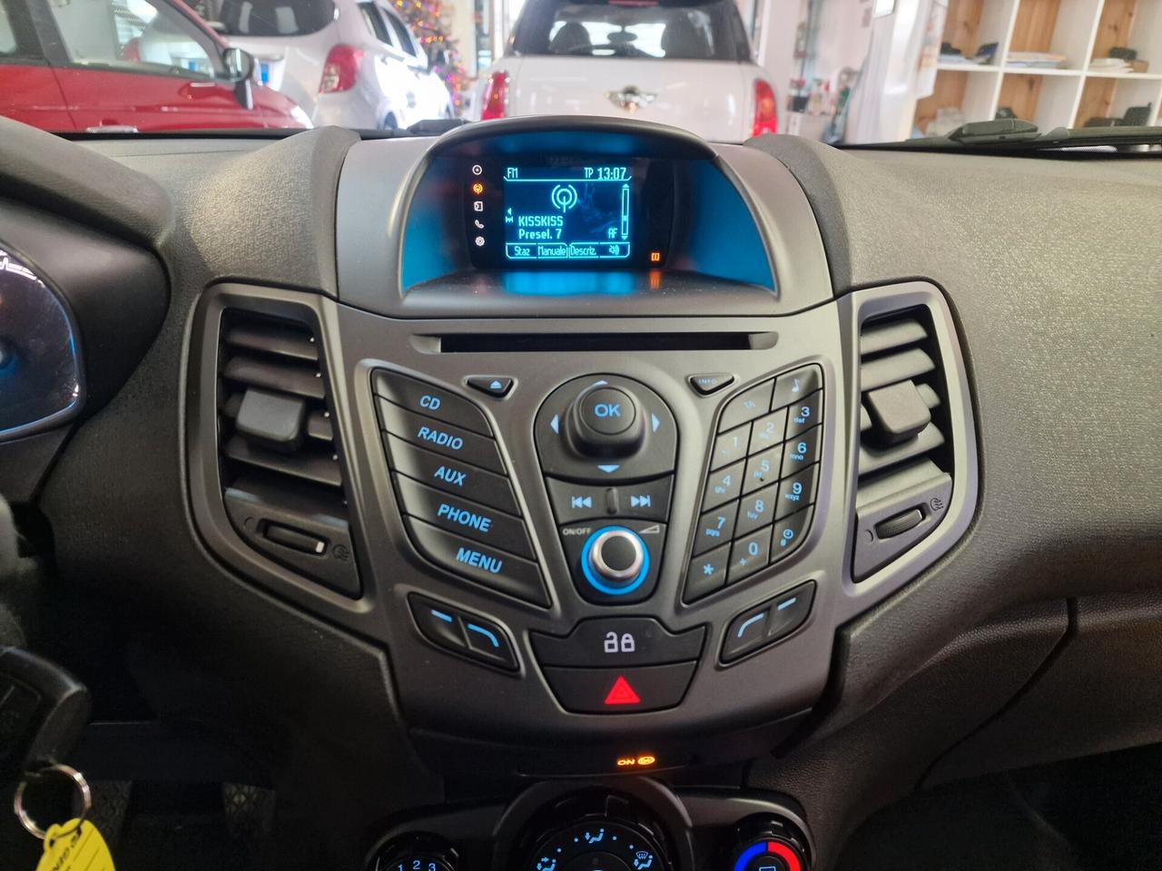 Ford Fiesta 1.4 3p. Bz.- GPL Titanium, 165 mila chilometri ok neopatentato.