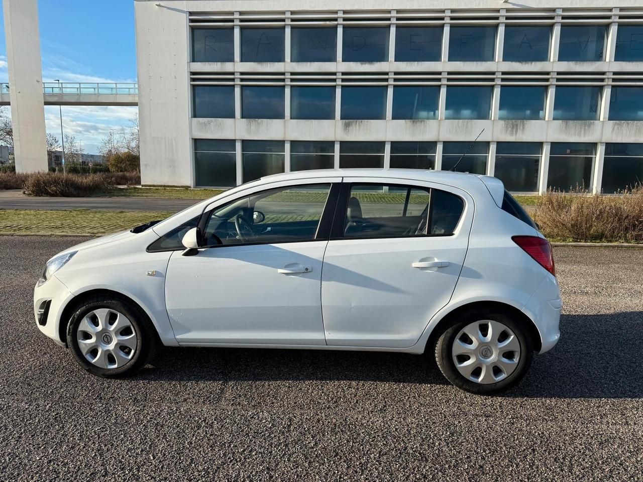 Opel Corsa 1.2 85CV 5 porte GPL-TECH Edition