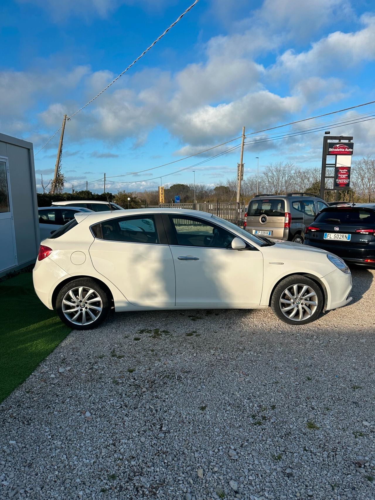 Alfa Romeo Giulietta 1.6 JTDm-2 105 CV Exclusive