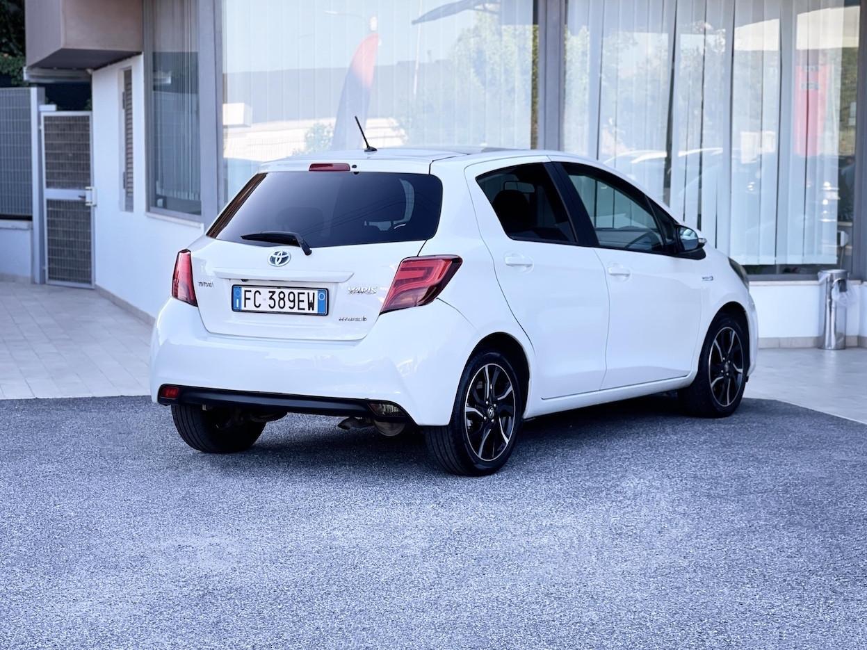 Toyota Yaris 1.5 Hybrid 73CV E6 Neo. Automatica - 2016