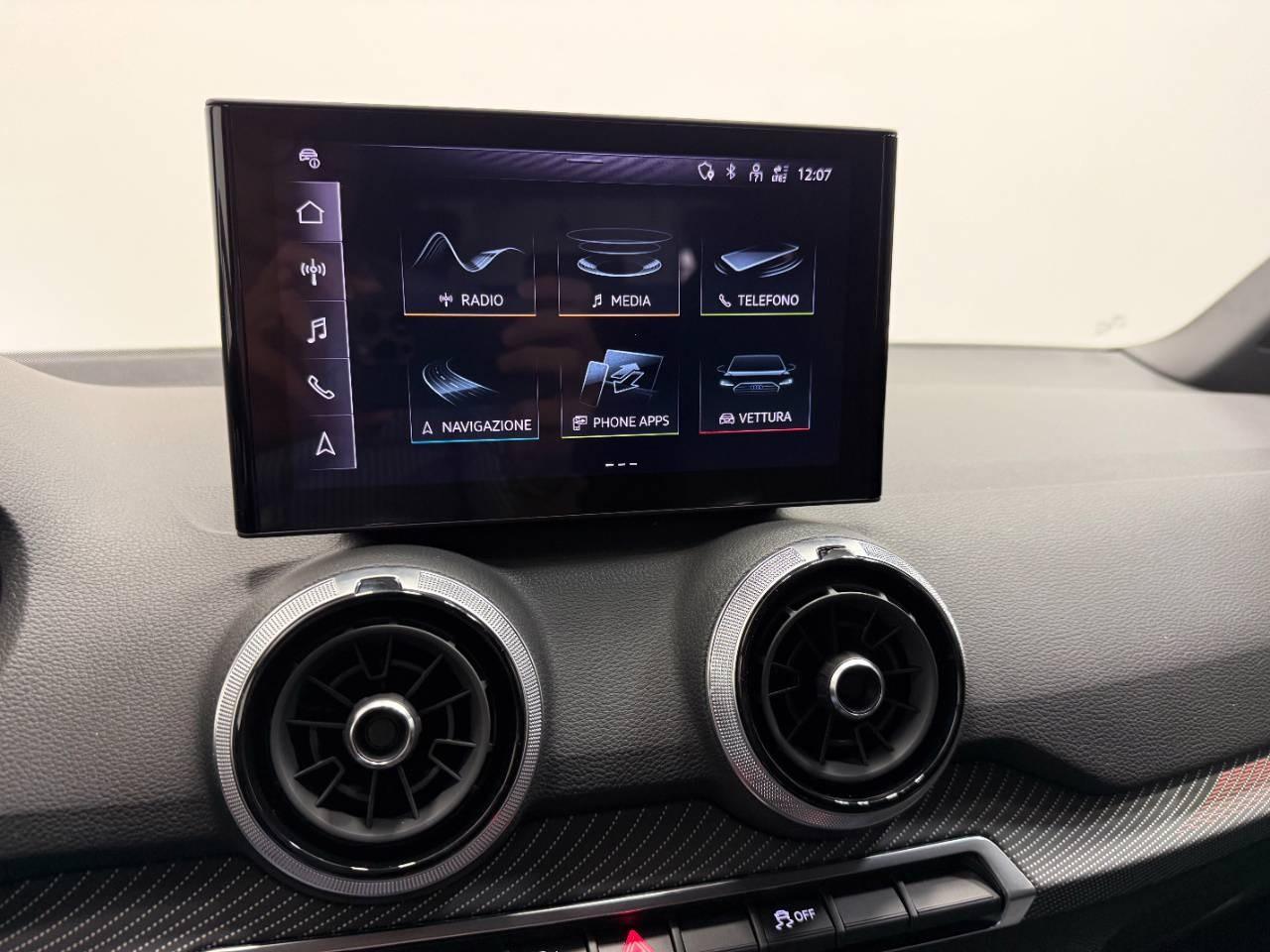 AUDI Q2 35 TDI S-TRONIC IDENITITY BLACK