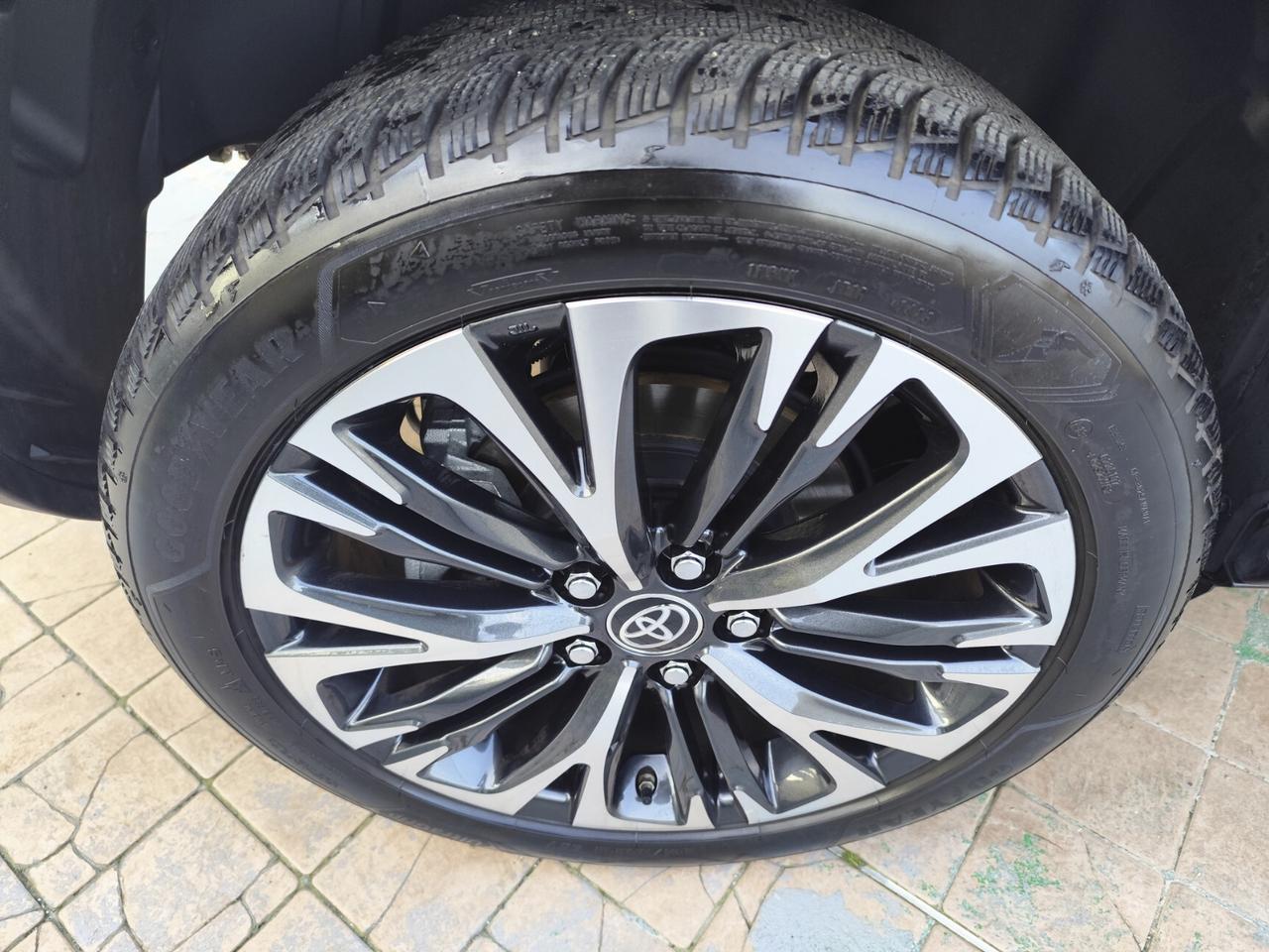 Toyota Yaris Cross 1.5 Hybrid 5p. E-CVT AWD-i Lounge