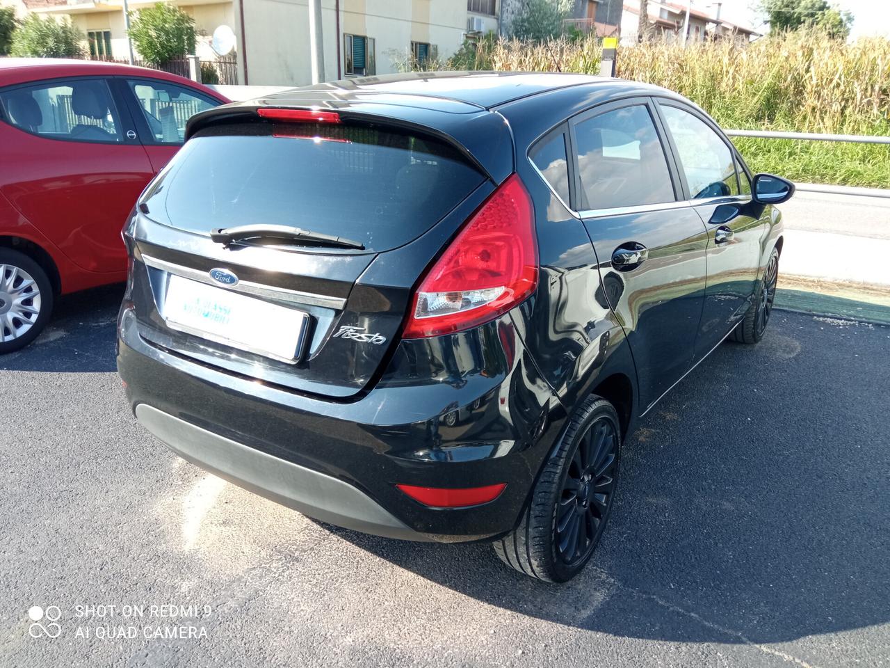 Ford Fiesta 1.4 5 porte Bz.- GPL Titanium CV 96