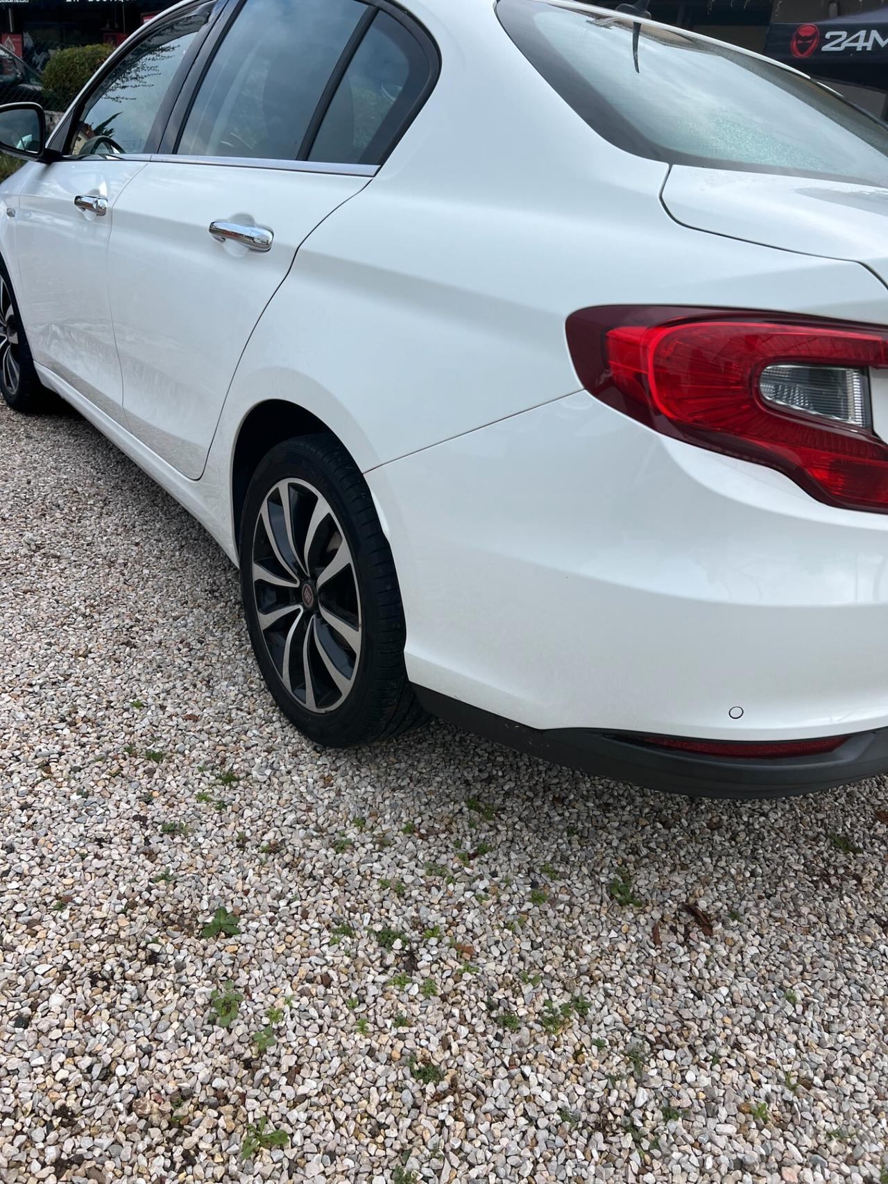 Fiat Tipo 1.6 Mjt S&S SW Lounge