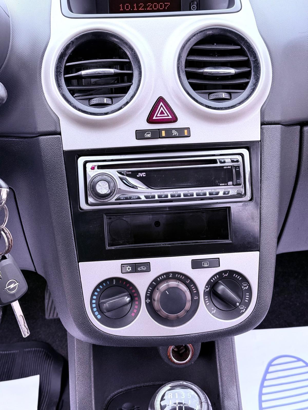 Opel Corsa 1.3 CDTI 75CV 5 porte Ok neopatentati