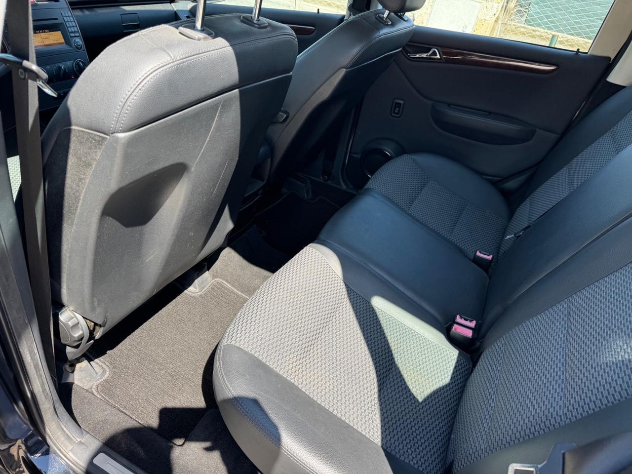 Mercedes-benz A 160 CDI BlueEFFICIENCY Avantgarde