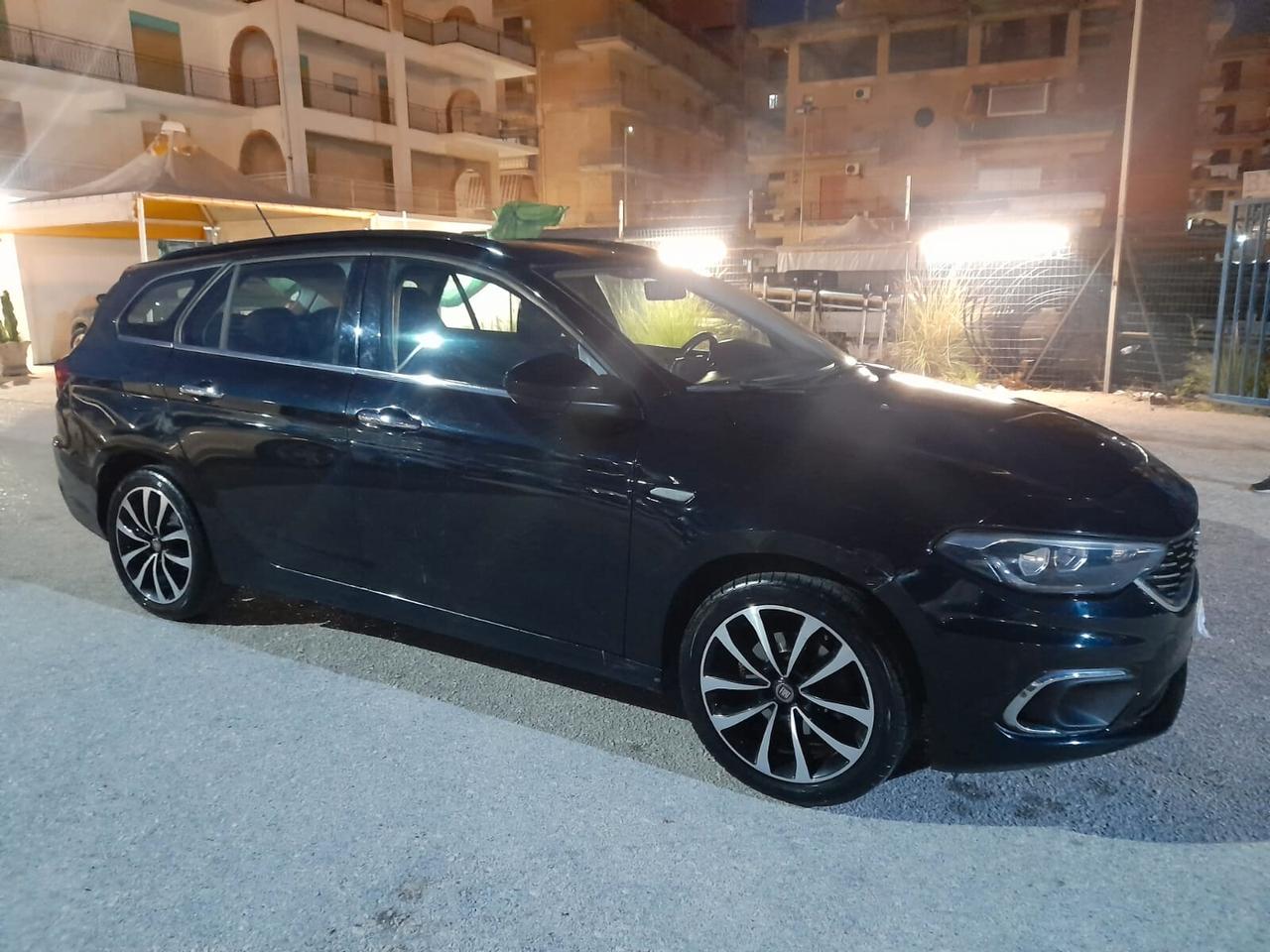 Fiat Tipo 1.3 Mjt S&S SW Lounge 95cv