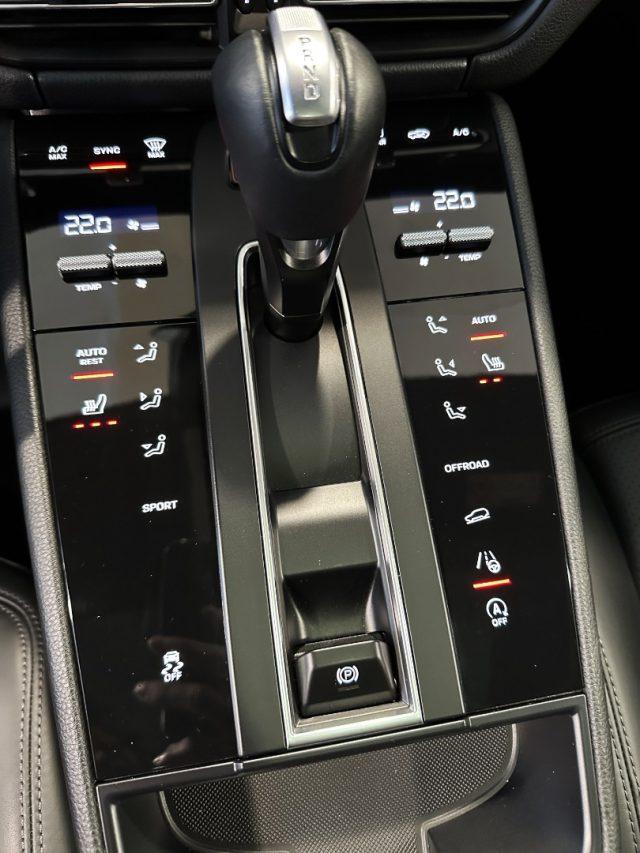 PORSCHE Macan 2.0 PDK - PDLS - 21" - Tetto - Scarichi - Carplay