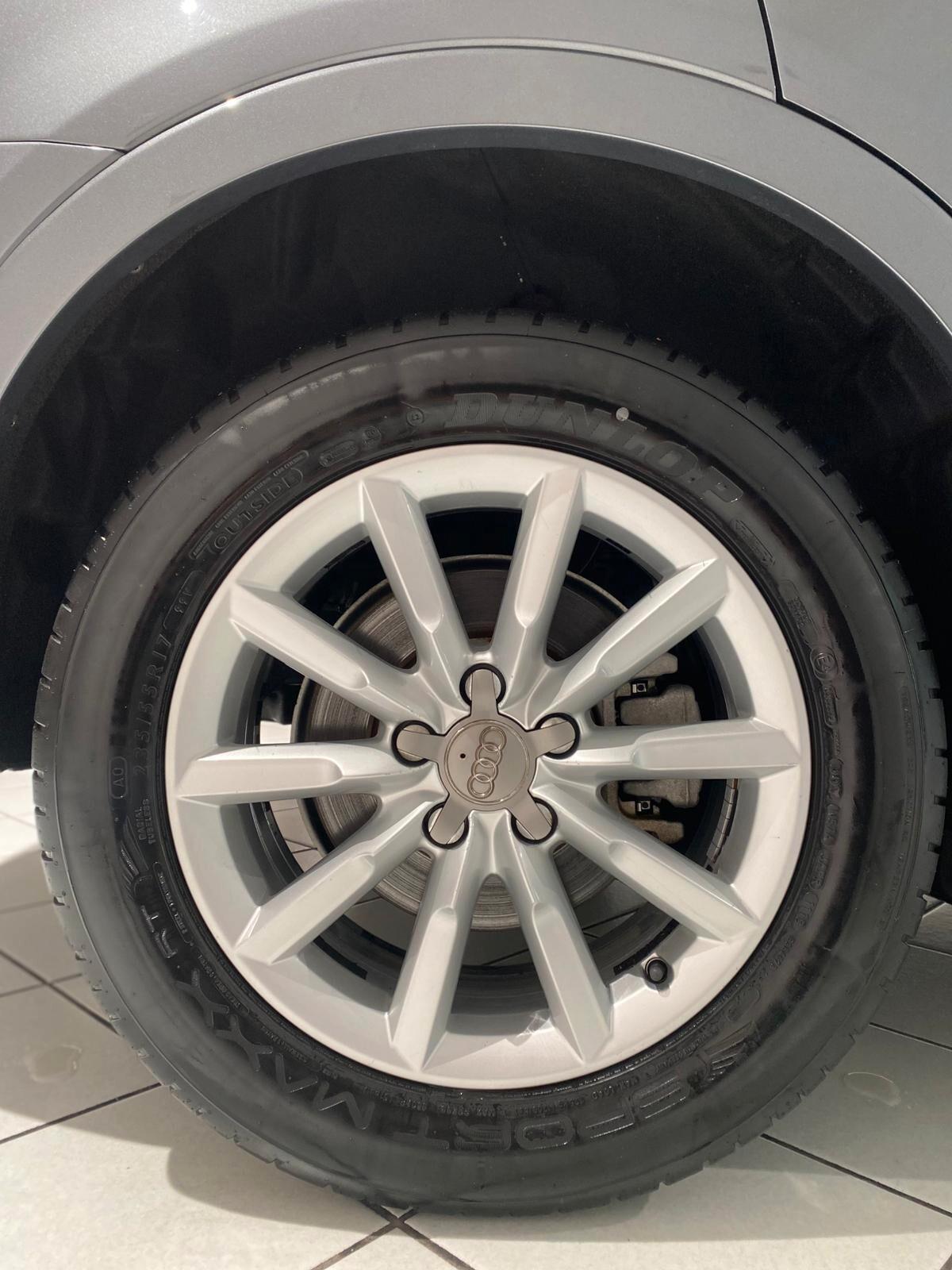 Audi Q3 2.0 TDI 120 CV S tronic line Edition