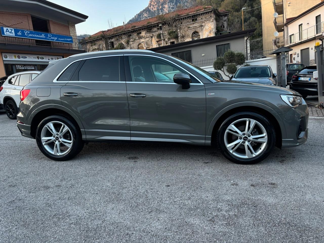 Audi Q3 35 TDI S tronic 150 CV S-LINE FULL MY 22