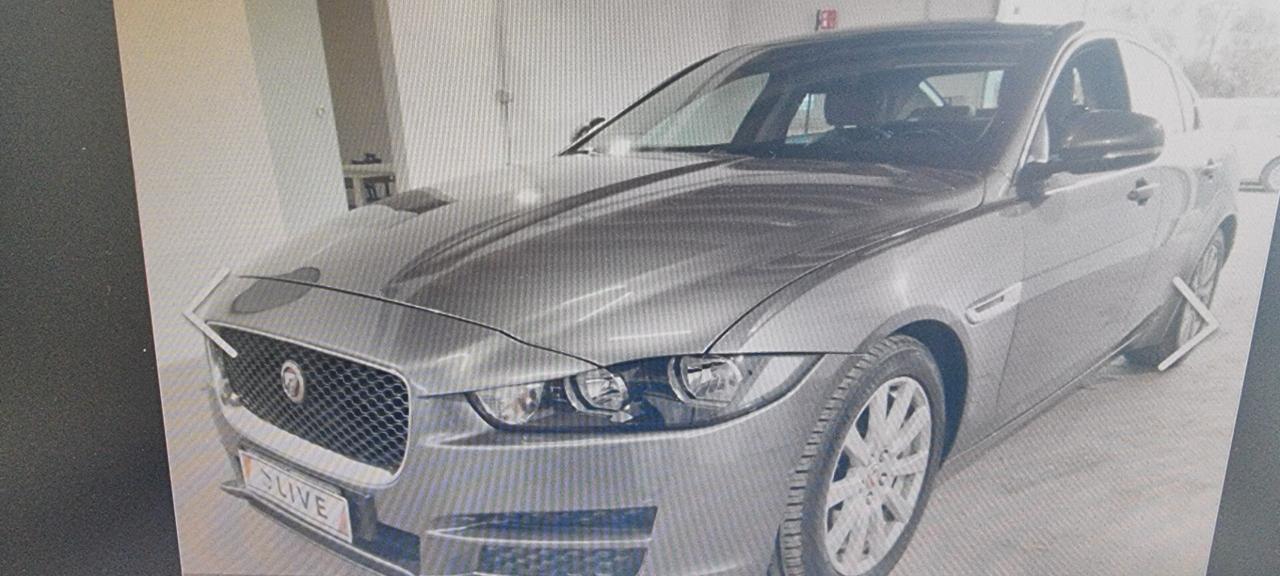 Jaguar XE 2.0 D Turbo aut. Pure PELLE NAVI
