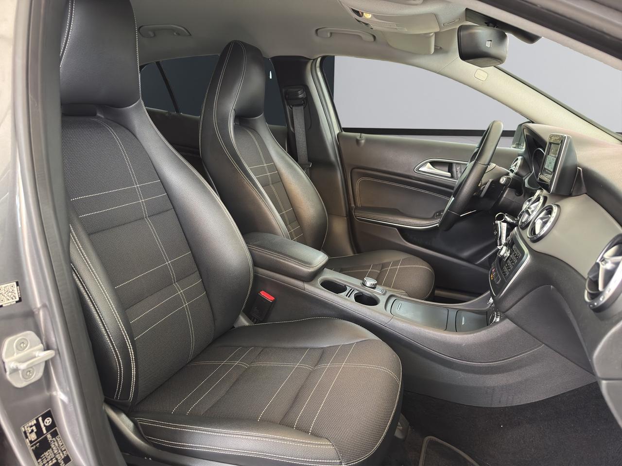 MERCEDES-BENZ GLA 200 CDI AUT. SPORT - MY15