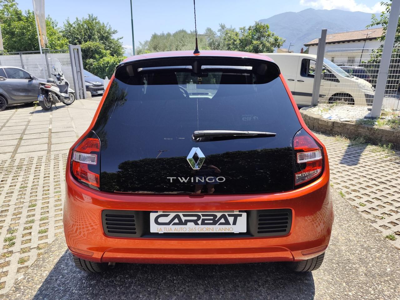 RENAULT Twingo 3ª serie Twingo SCe EDC La Pari...