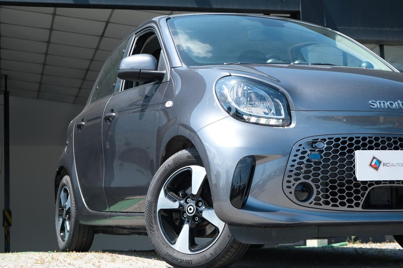 Smart ForFour EQ PASSION con CERCHI IN LEGA