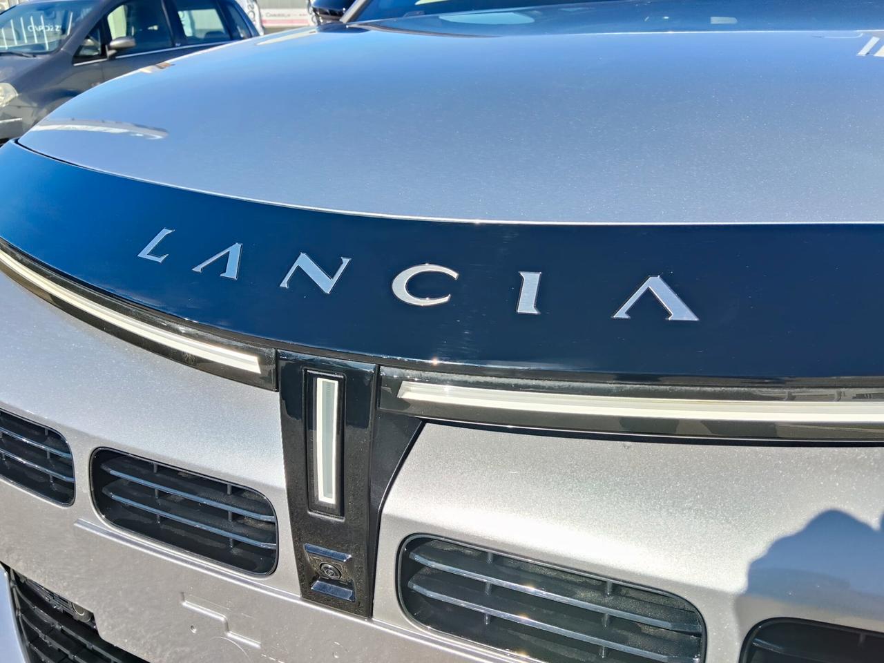 Lancia Ypsilon New Hybrid 1.2 110cv